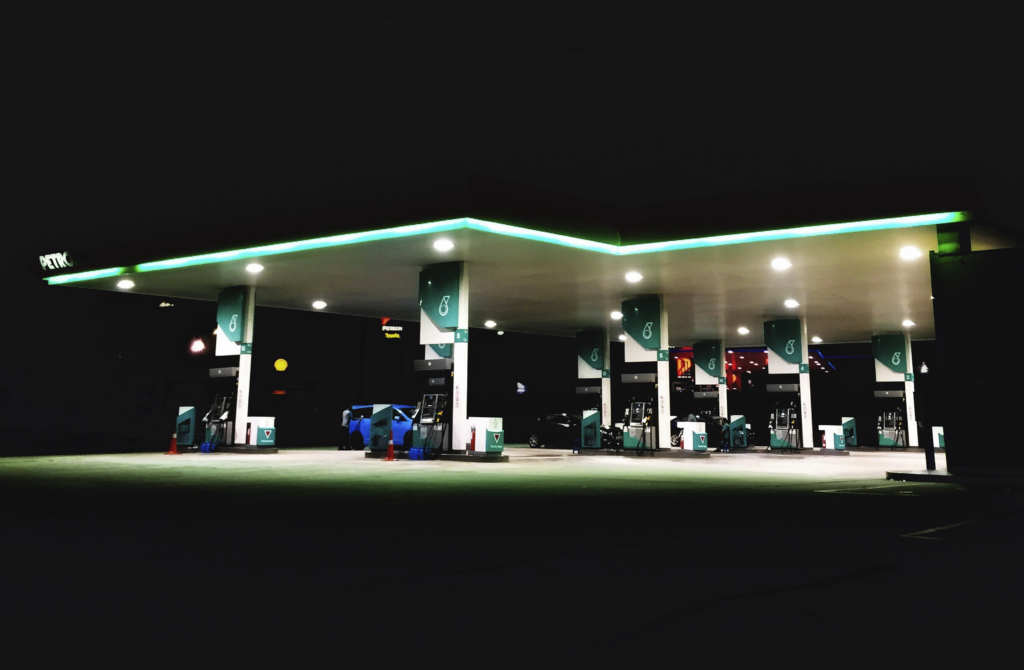 fotografía de gasolinera
